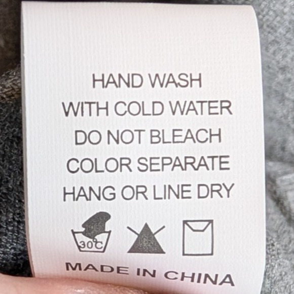 Dreamers Gray V Neck Womens Lagenlook Minimalist Asymmetrical Hem Sweater M/L - Picture 10 of 11